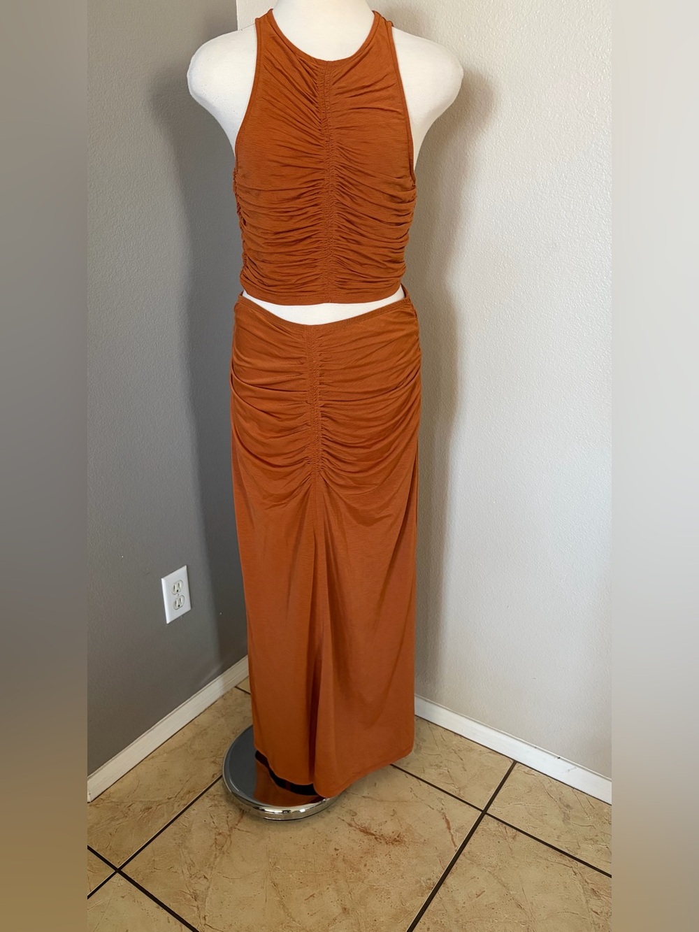 House of Harlow 1960 Rust Ruched Maxi Skirt set